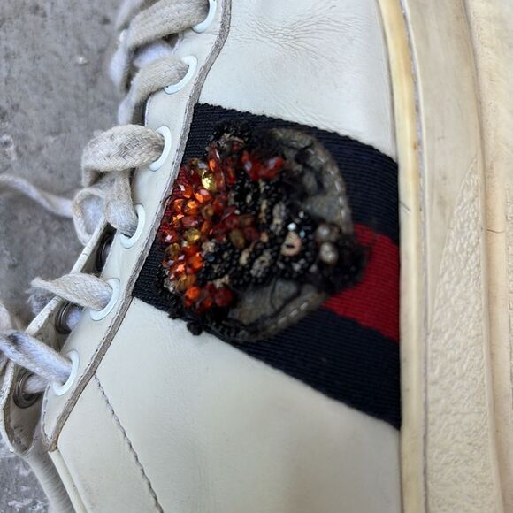 Gucci, distressed ace sneakers - Picture 6 of 11